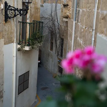 Bell & Beam - A Timeless Gozitan Stay In Victoria Exterior photo