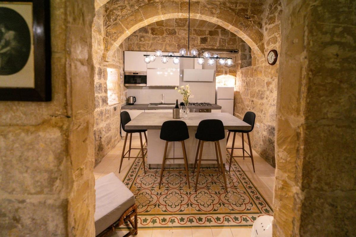 Bell & Beam - A Timeless Gozitan In *